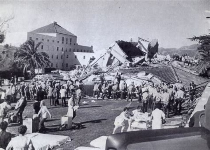 How many people died in the 1971 Sylmar earthquake?