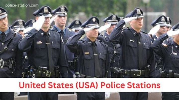 How many police stations are there in Accra Ghana?