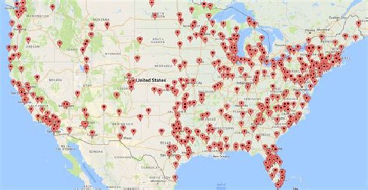 How many zoos are in California?