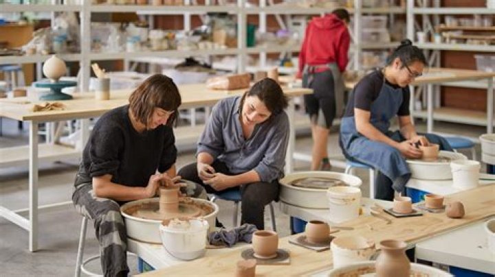 How much do ceramics classes cost?