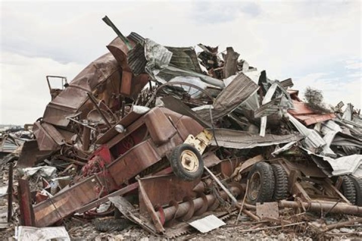 How much do you get for scrapping a car in Ontario?
