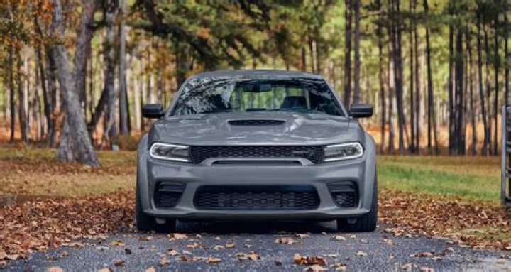 How much does a Dodge SRT-4 cost?