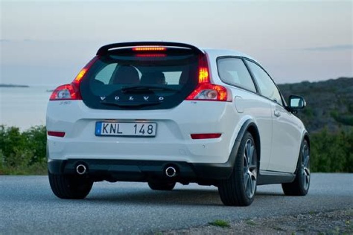 How much does a Volvo C30 cost?