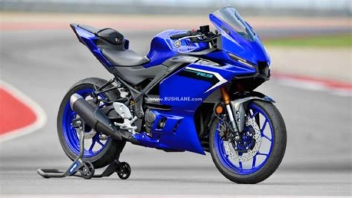 How much does a Yamaha R3 cost?