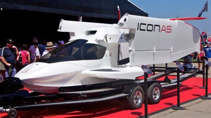 How much does an Icon A5 cost?