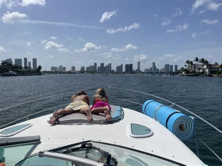 How much does it cost to get a boat in Miami?