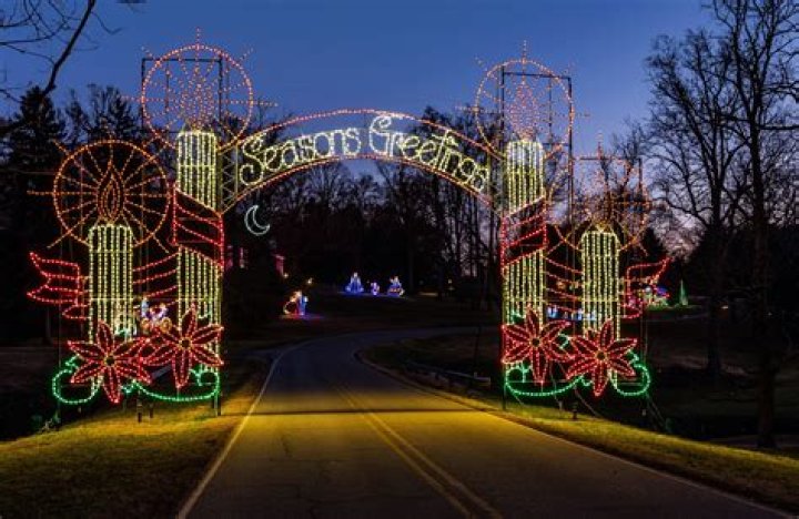How much does it cost to go through Tanglewood Festival of Lights?