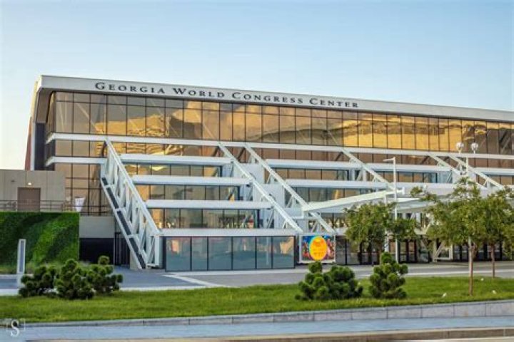 How much does it cost to park at the Georgia World Congress Center?