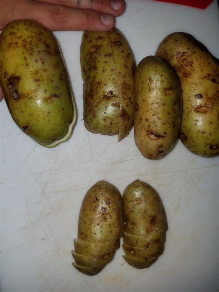 How much green on a potato is safe?