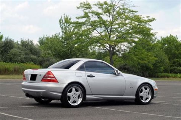 How much horsepower does an SLK 230 have?