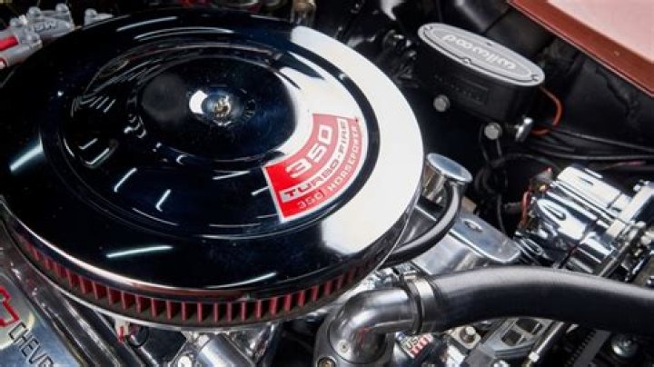 How much HP does a 1995 350 Small-Block have?