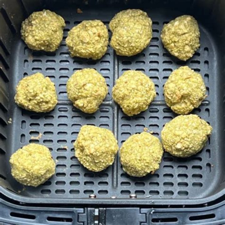 How much water do I add to PAXO stuffing?