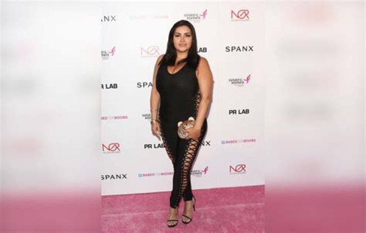 How much weight did MJ lose Shahs of Sunset?