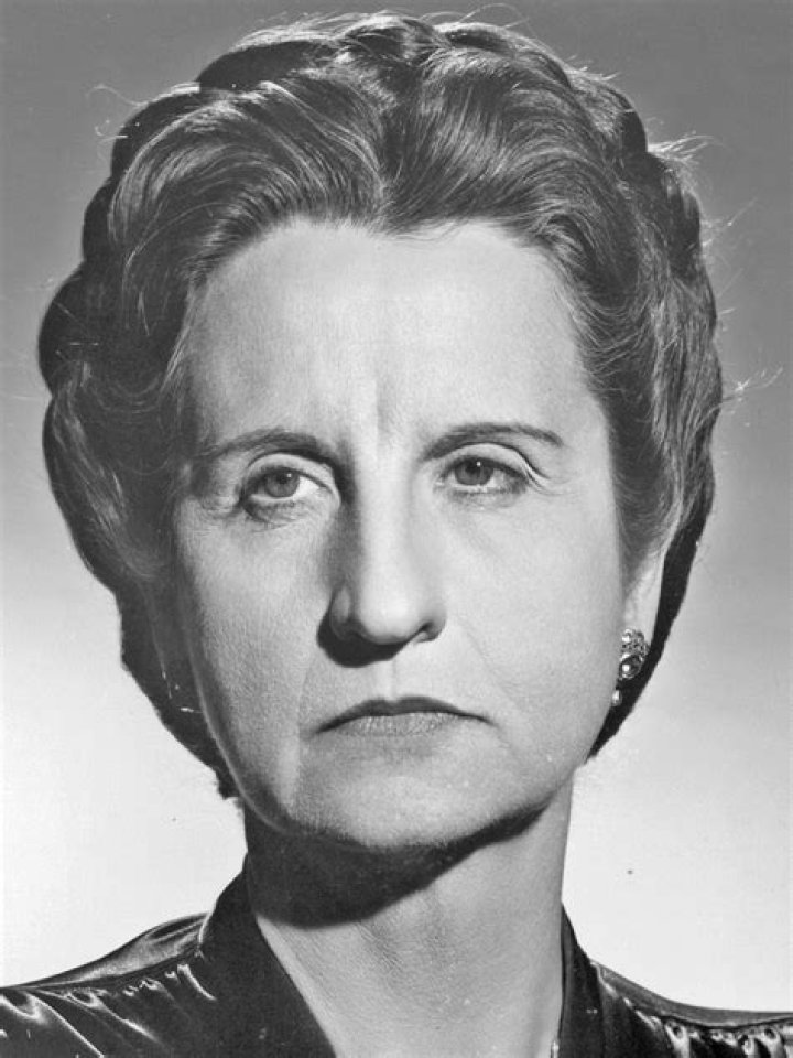How old is hope Emerson?