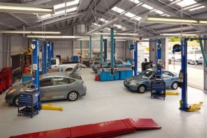 How to start an automotive repair shop?