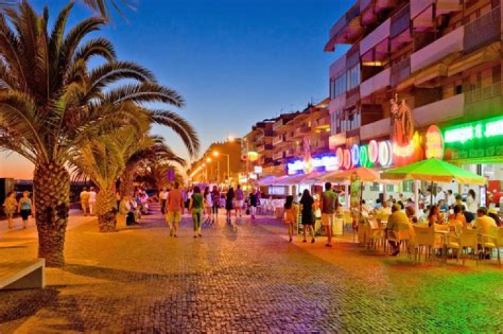 Is Albufeira good for clubbing?