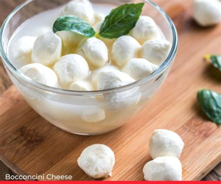 Is burrata the same as bocconcini?