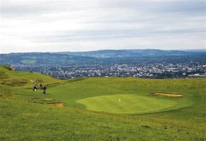 Is Cleeve Hill golf club closing?