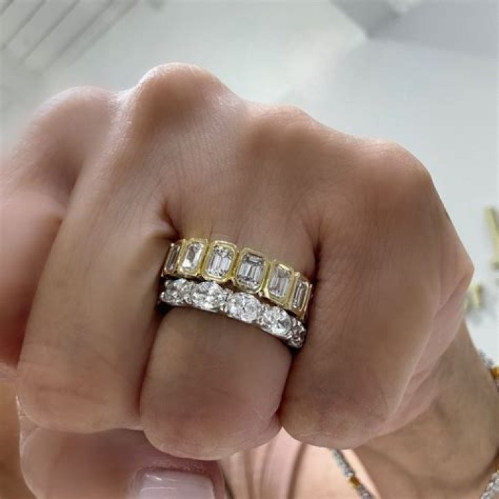 Is Don Roberto Jewelers real?