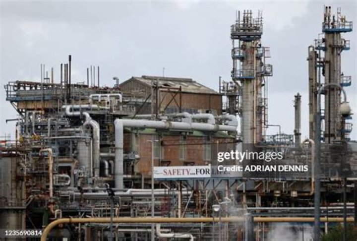 Is Fawley oil refinery still working?