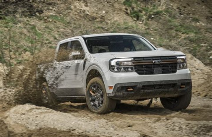 Is Ford building a new plant in Mexico?