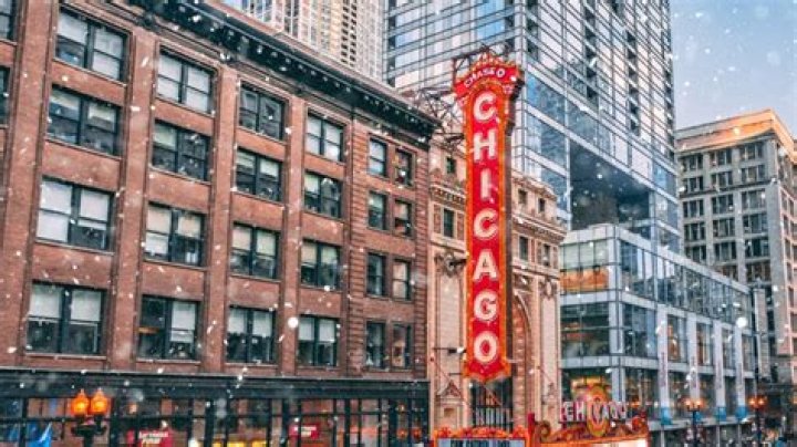 Is it snowing in Chicago in December?