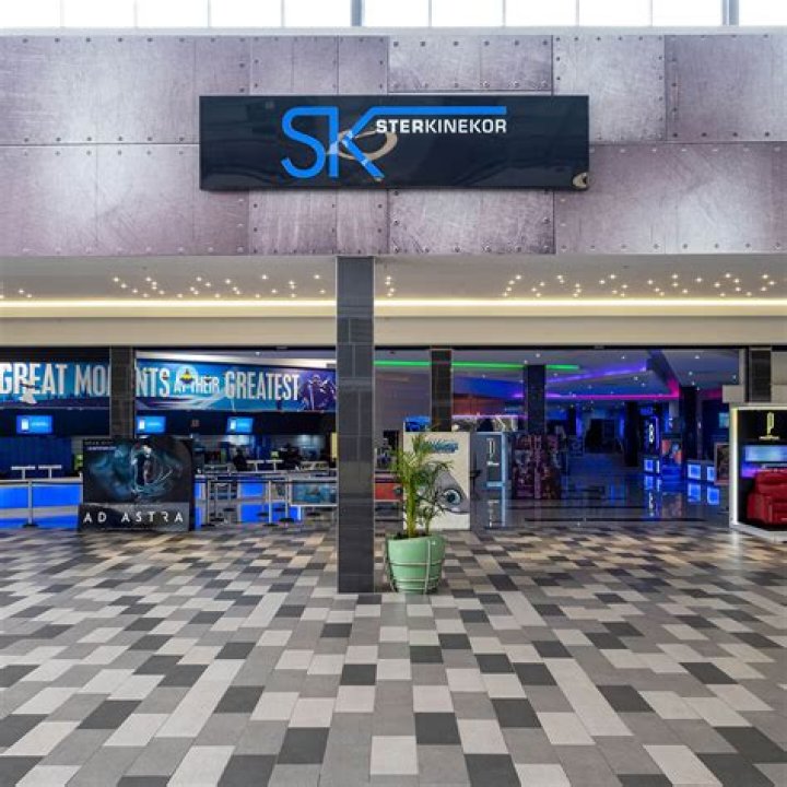 Is Ster-Kinekor Parow Centre open?