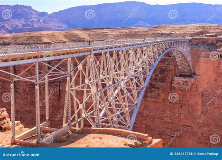 Is there a bridge over the Colorado River in the Grand Canyon?