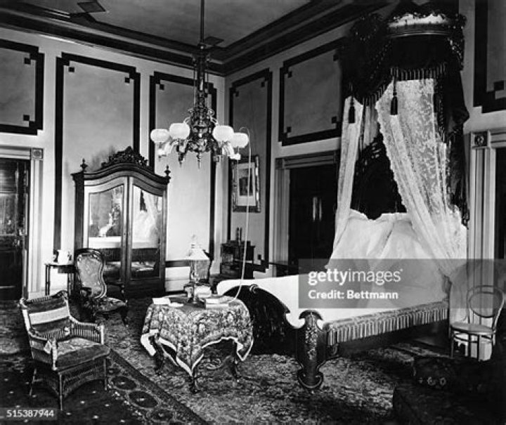 Is there a Lincoln Bedroom in the White House?