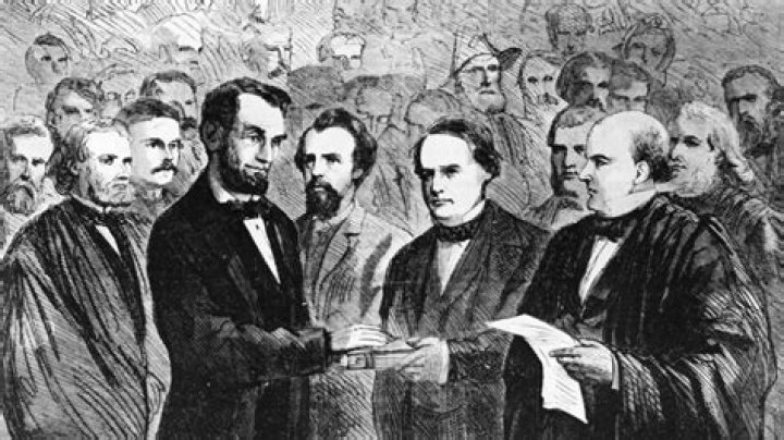 Was Lincoln a 2 term president?