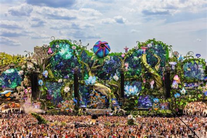 What age is Tomorrowland appropriate for?