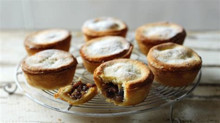What are mince pies filled with?