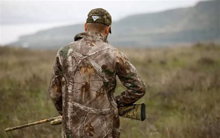 What are the different types of camouflage for hunting?