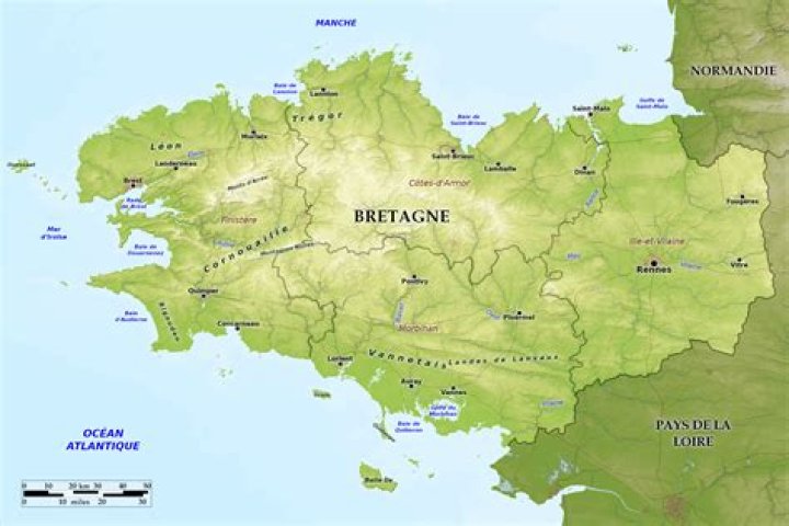 What are the main cities in Bretagne?