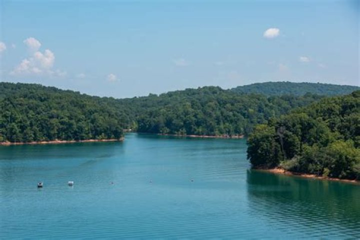 What are the major lakes in Tennessee?