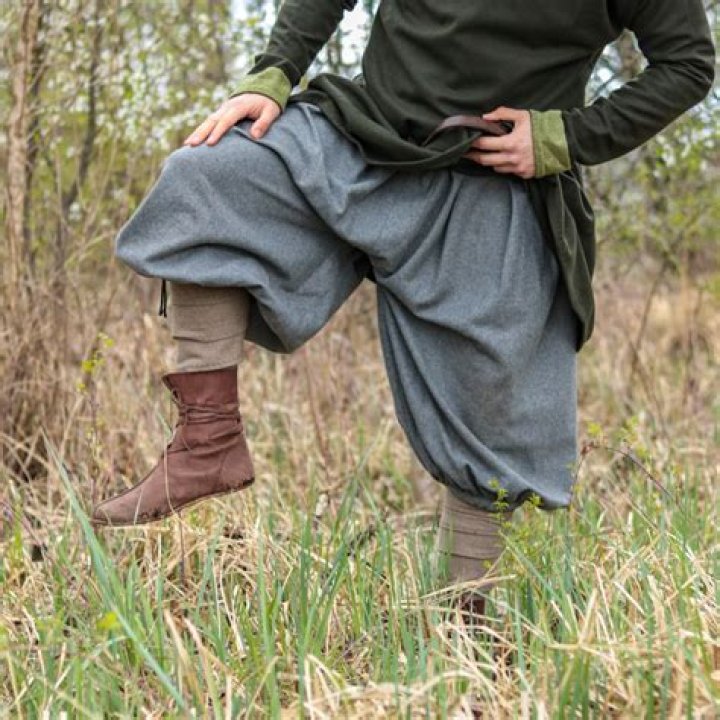 What are the medieval pants called?