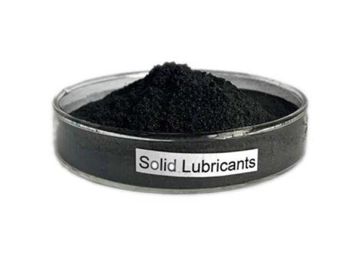 What are the properties of solid lubricants?