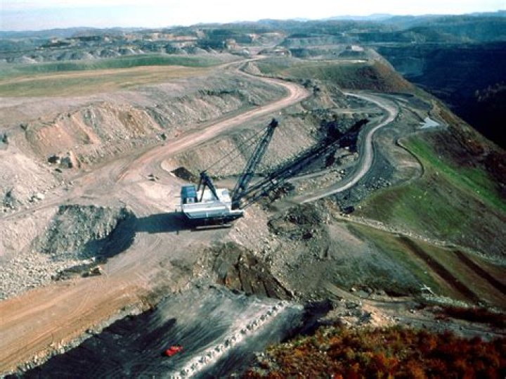 What are the pros of mountaintop removal?