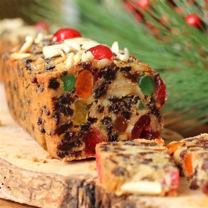 What are the red and green things in fruitcake?