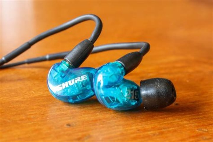 What are the reviews of the Shure se215 SPE?