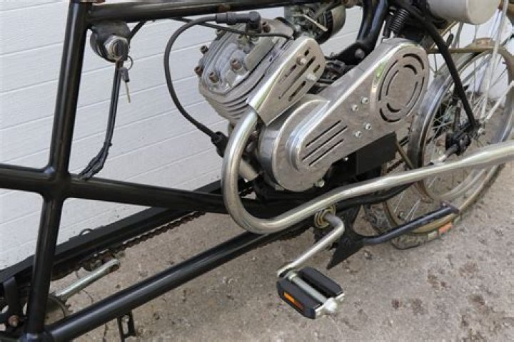 What are Whizzer bicycle engines?
