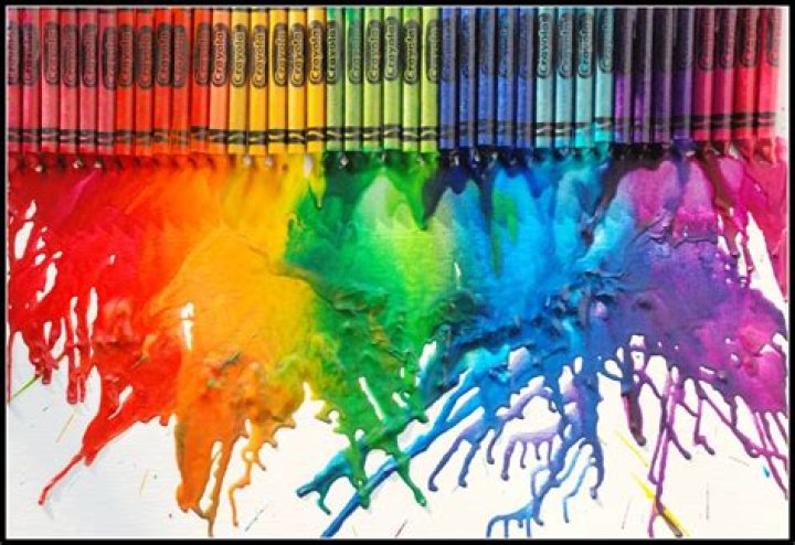 What artists use crayons?