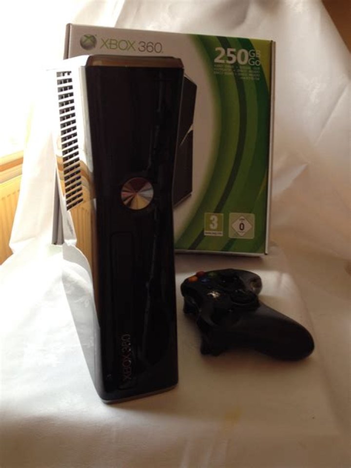 What can you do with the Xbox 360 250GB?