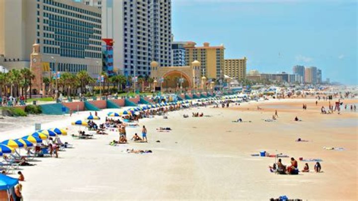 What car rentals are at Daytona Beach Airport?