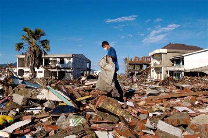What caused the 2003 tsunami?