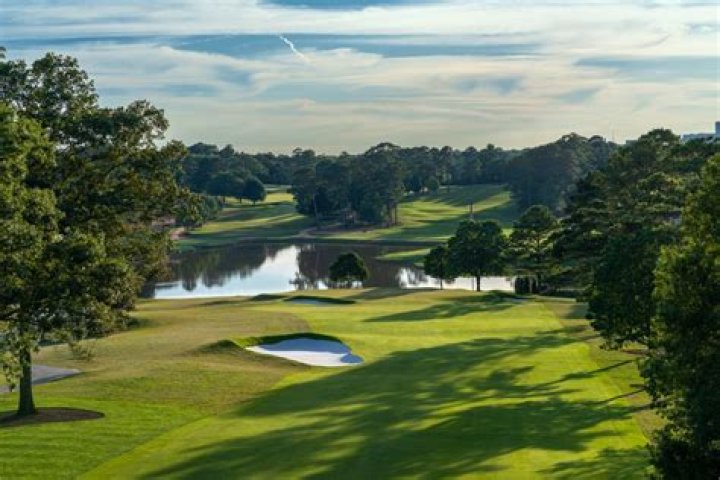 What city is East Lake golf course in?
