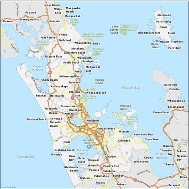 What country owns the Auckland Islands?