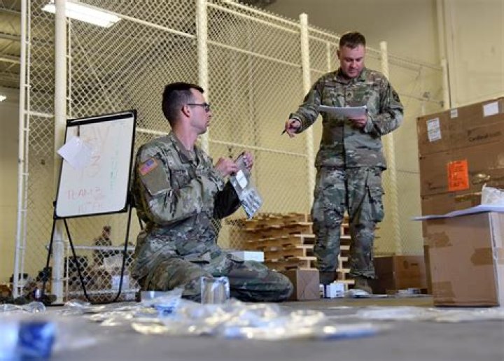 What do combat support hospitals do?