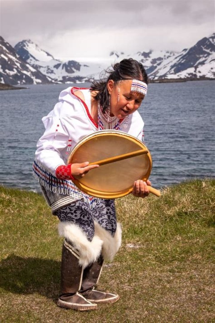 What games did the Inuits play?