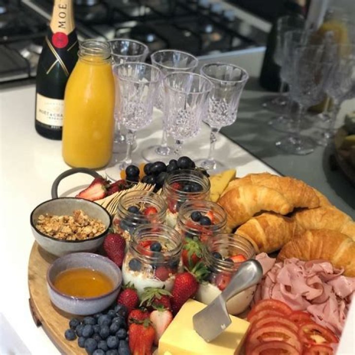 What goes with a champagne breakfast?